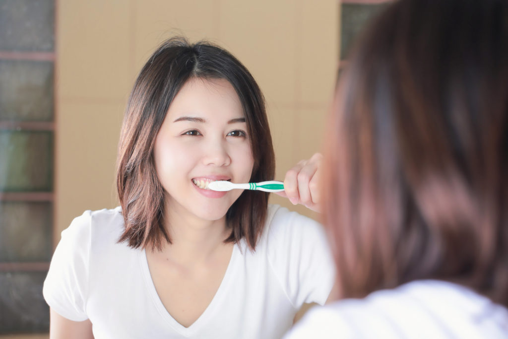 Dentist in DeLand: How to Break 4 Bad Brushing Habits